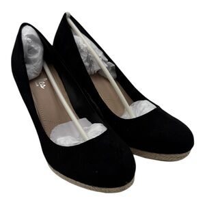 Charles by Charles David “Simple” Black Microsuede Espadrille Wedge – Size 8M